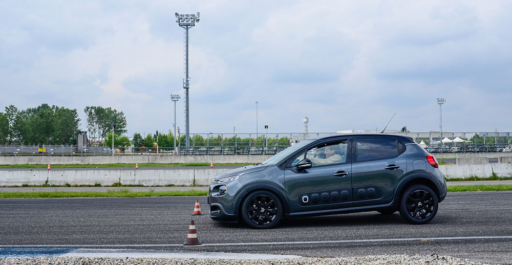 Buono regalo Corso guida sicura auto